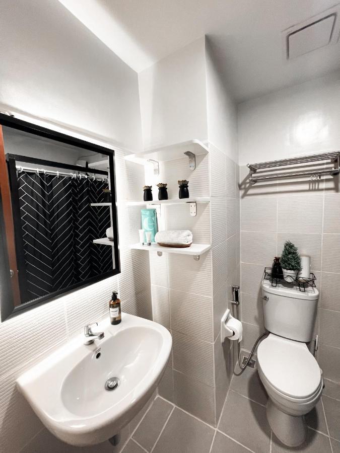 Azra At Mesavirre Garden Residences Aparthotel Bacolod